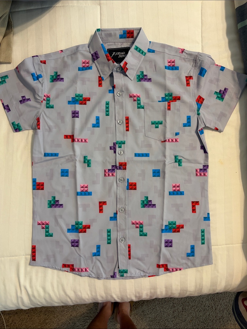 7 Strong Brand Light Gray Geometric Print Short-Sleeve Shirt